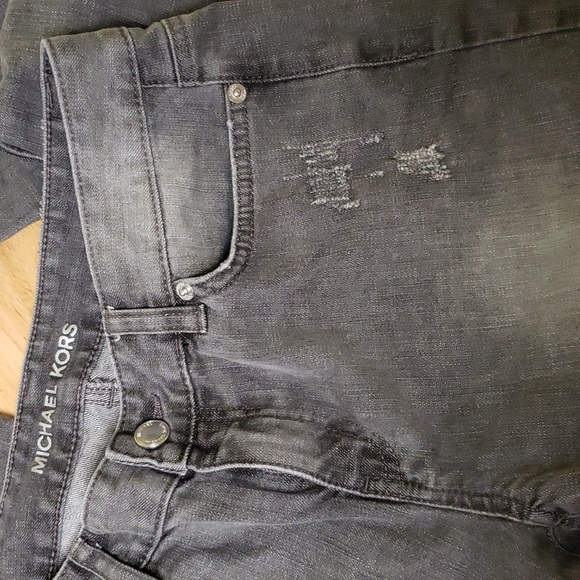 Michael Kors Relaxed Fit distressed jeans - Picture 4 of 10